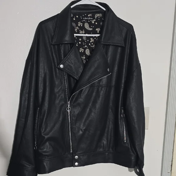 For Love & Lemons NWT Womens Black Dillon Faux Leather Moto Jacket Size M - Picture 2 of 6